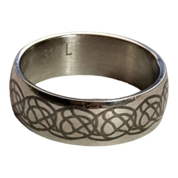 Stainless steel cross with Celtic design band size 12 - Picture 1 of 3